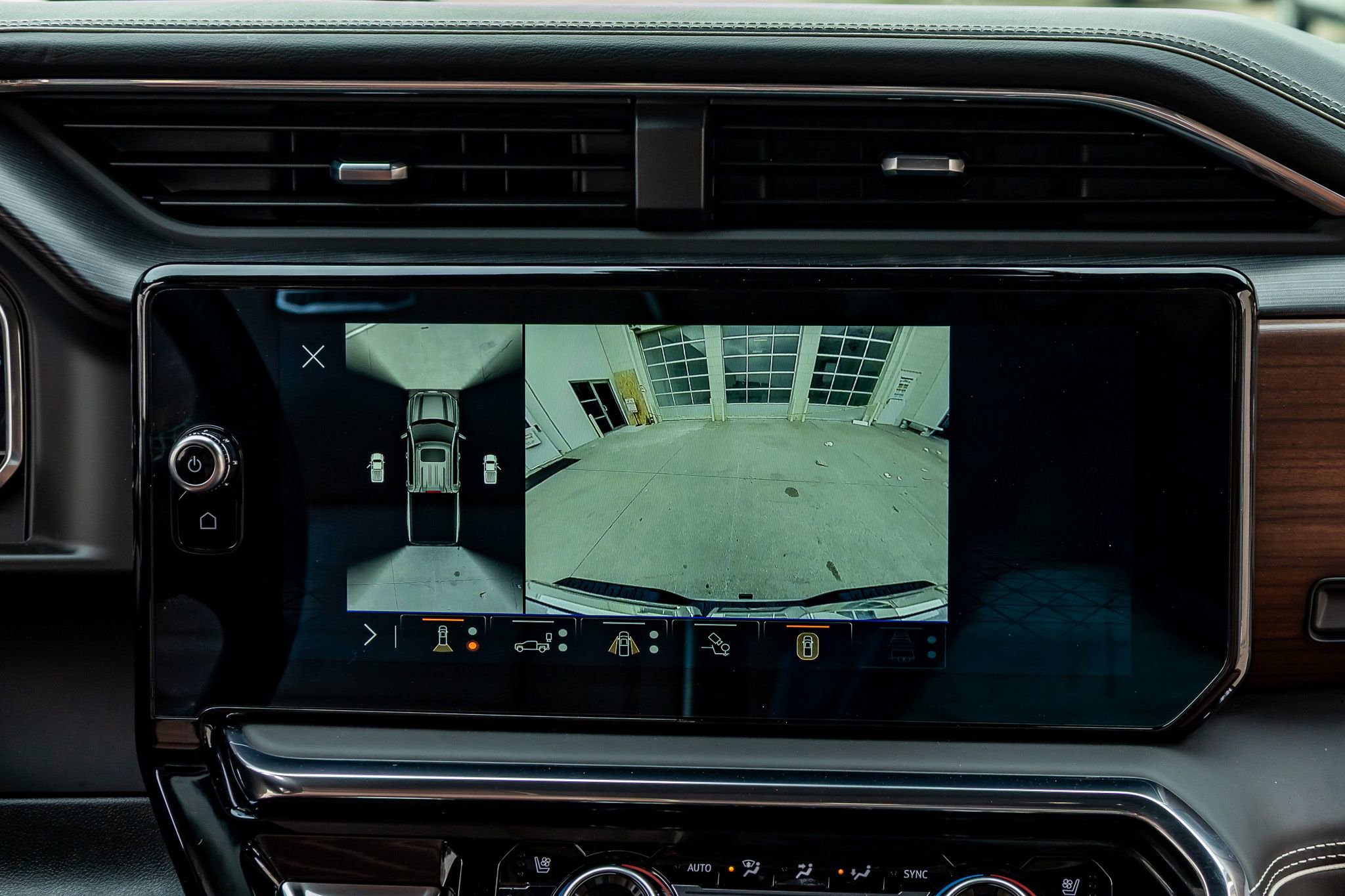 Used 2025 GMC Sierra 1500 Denali Ultimate image 26