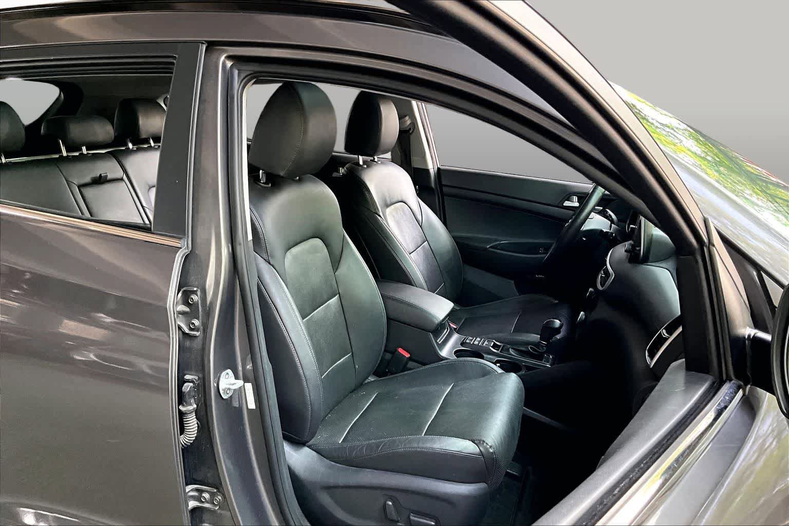 Used 2020 Hyundai Tucson Ultimate w/ Cargo Package AWD/4WD image 8