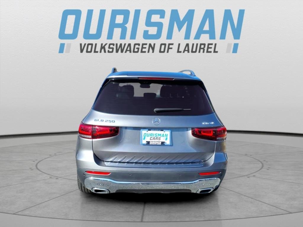 Used 2022 Mercedes-Benz GLB 250 4MATIC image 3