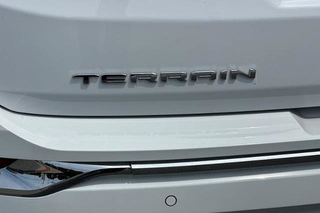 Certified 2024 GMC Terrain Denali w/ Denali Premium Package AWD/4WD image 39