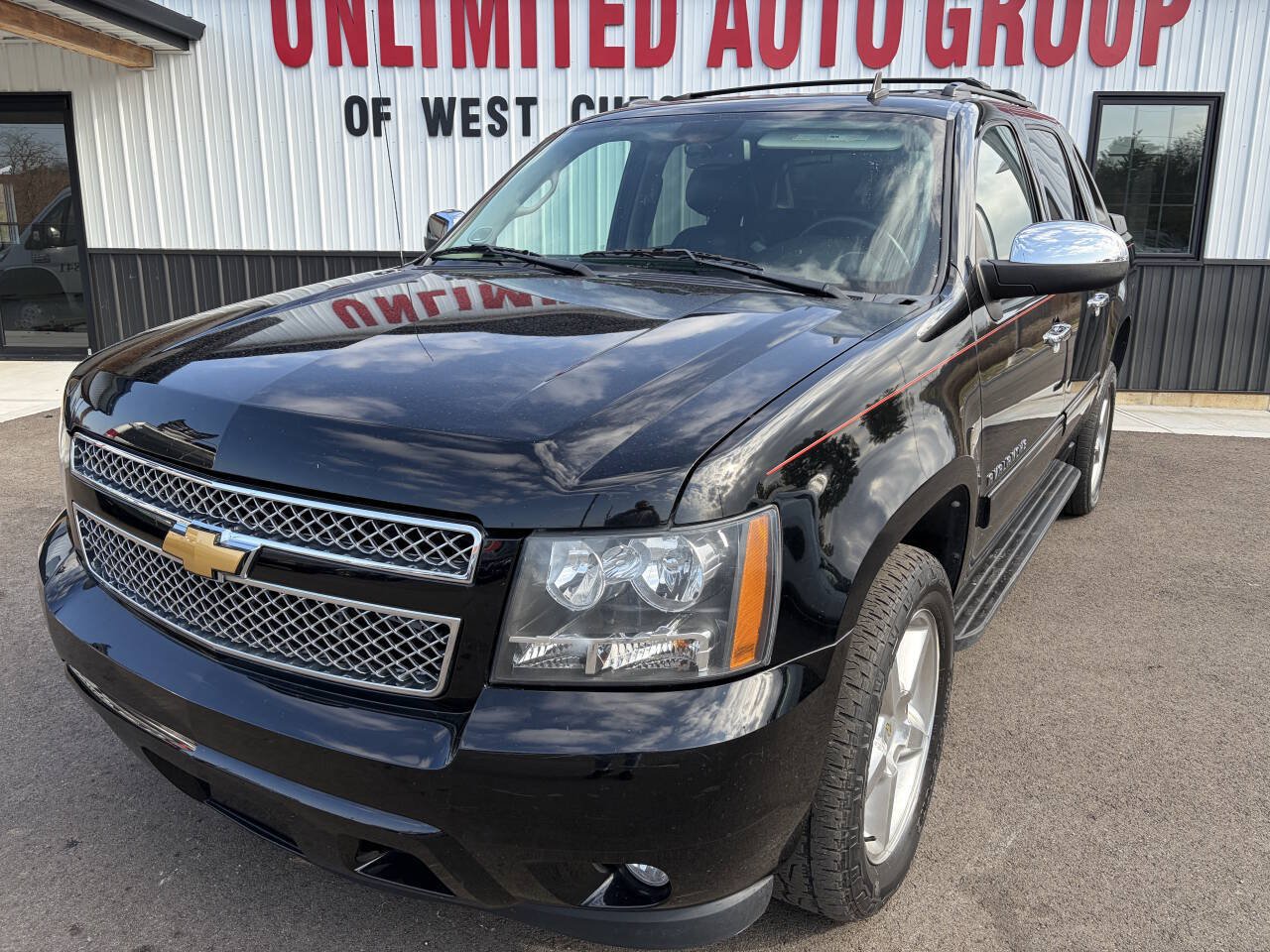 Used 2012 Chevrolet Avalanche LT w/ All-Star Edition AWD/4WD image 2