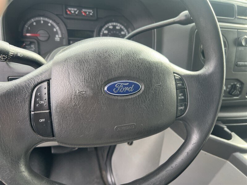 Used 2013 Ford E-150 and Econoline 150 RWD image 17
