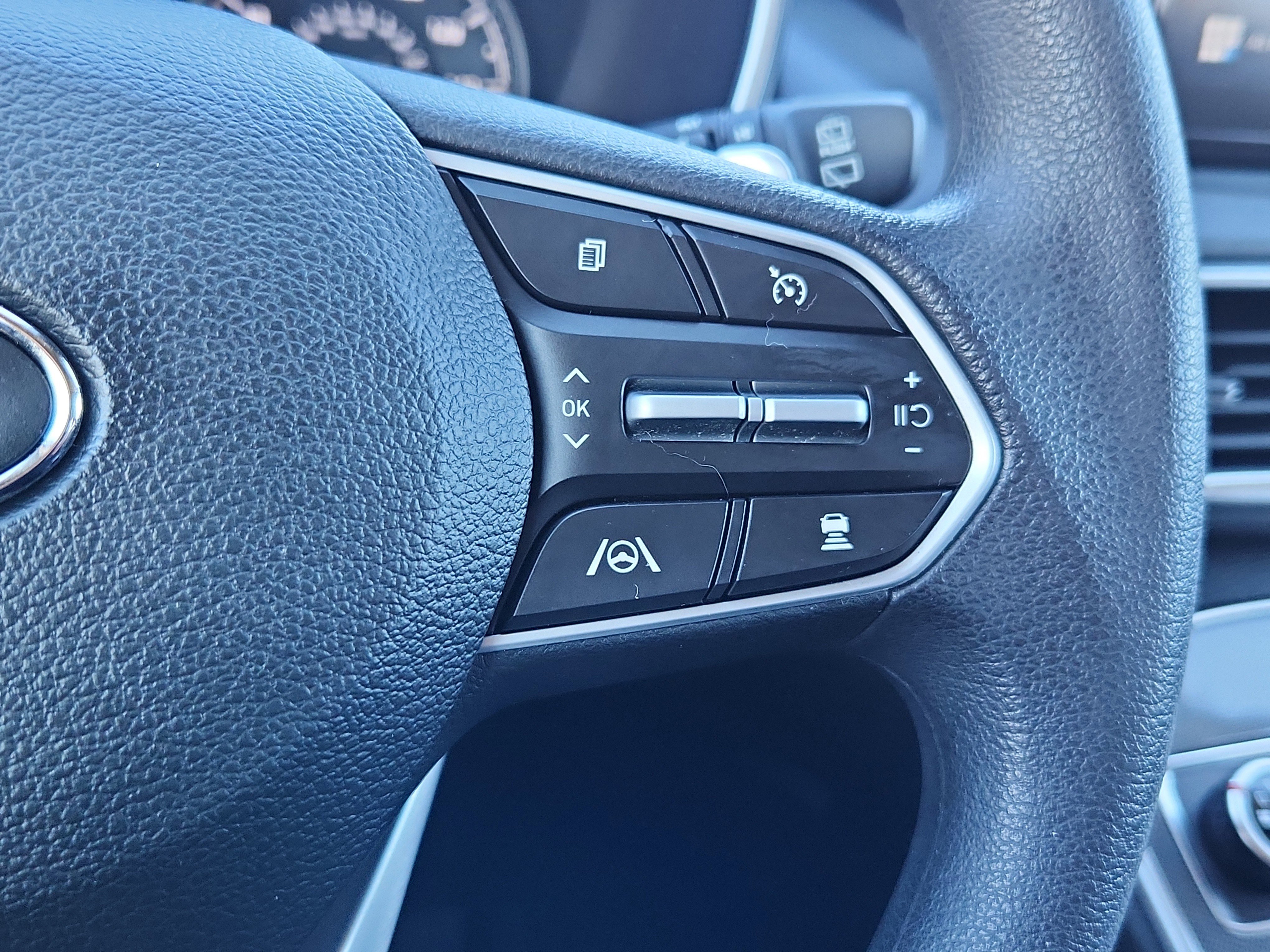 Used 2022 Hyundai Santa Fe SEL image 19