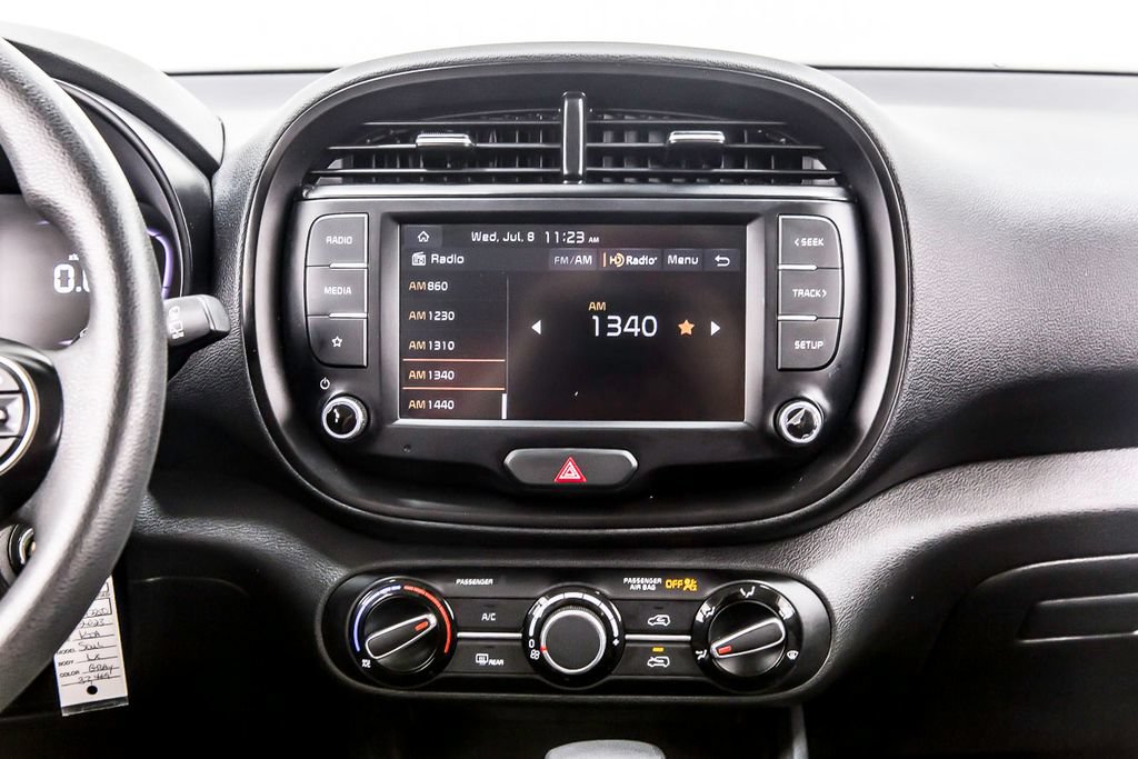 Used 2023 Kia Soul LX FWD image 18