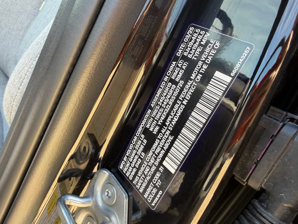 Certified 2025 Volvo EX30 Ultra w/ Climate Package AWD/4WD image 30