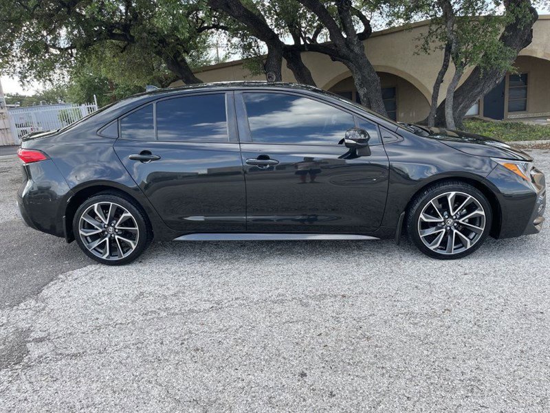 Used 2022 Toyota Corolla SE FWD image 6
