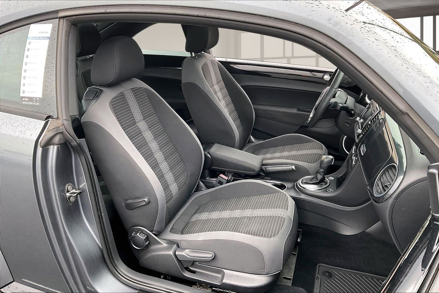 Used 2012 Volkswagen Beetle Turbo image 28