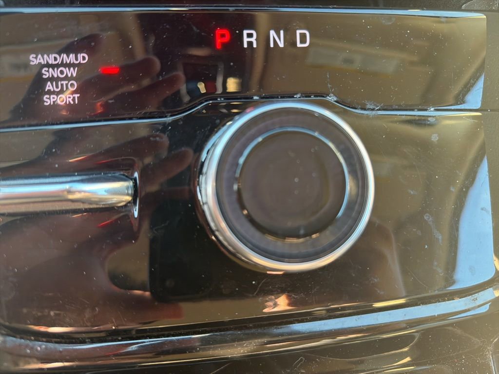 Used 2022 Jeep Grand Cherokee L Limited image 17