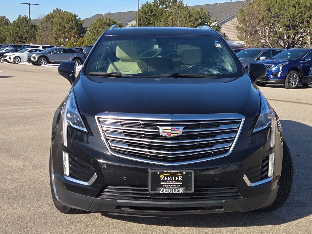 Used 2019 Cadillac XT5 Luxury image 3