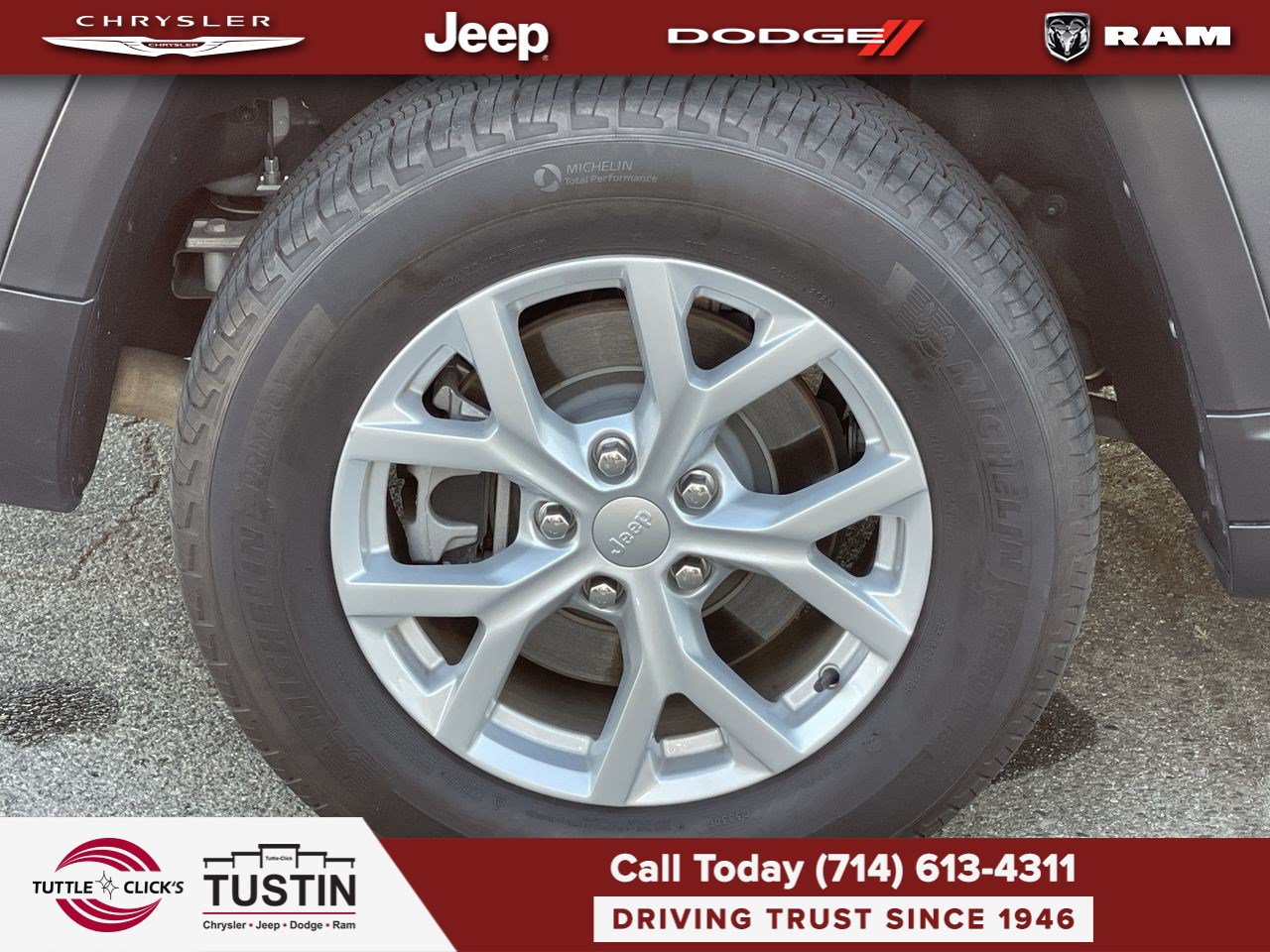 Used 2023 Jeep Grand Cherokee L Limited AWD/4WD image 11