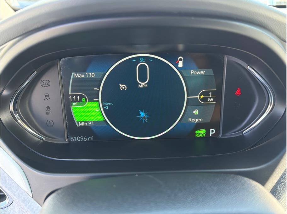 Used 2020 Chevrolet Bolt Premier w/ Infotainment Package FWD image 13