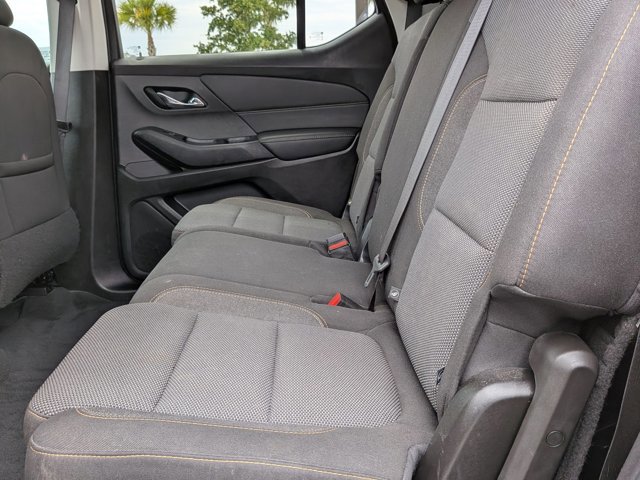 Used 2021 Chevrolet Traverse LS FWD image 18