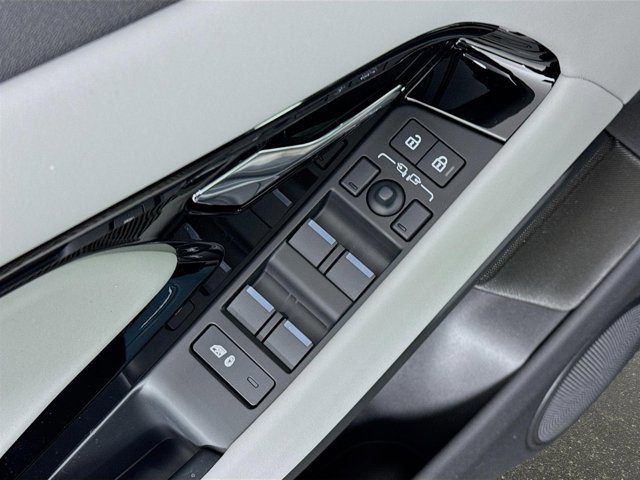 Used 2026 Land Rover Range Rover Evoque S image 20