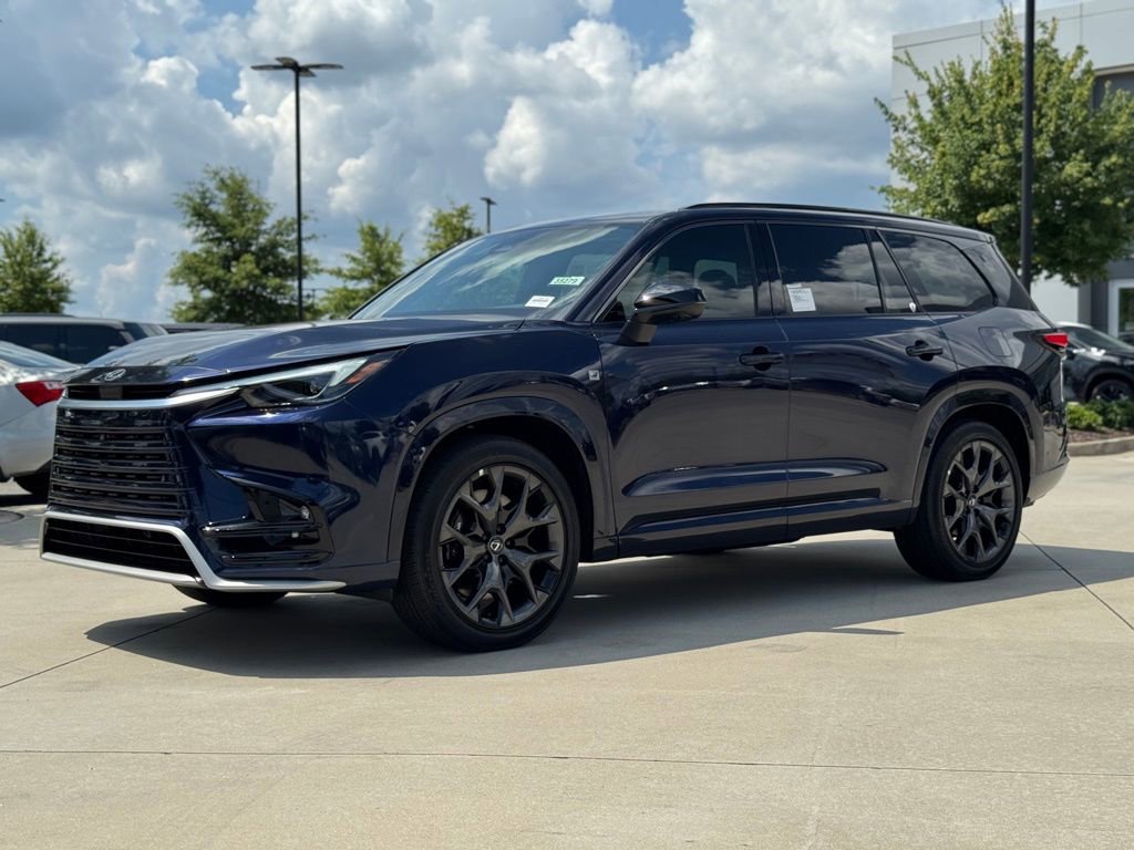 New 2025 Lexus TX 500h AWD image 5