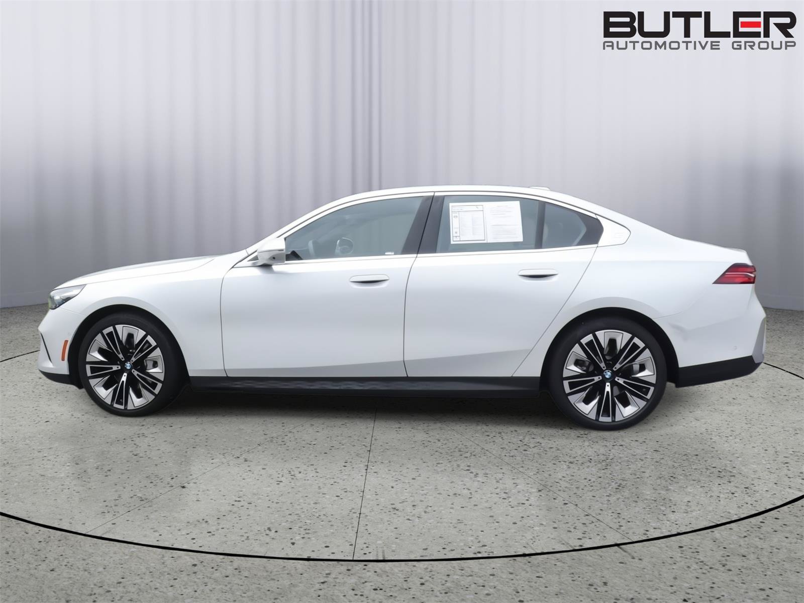 Used 2026 BMW 530i RWD image 5