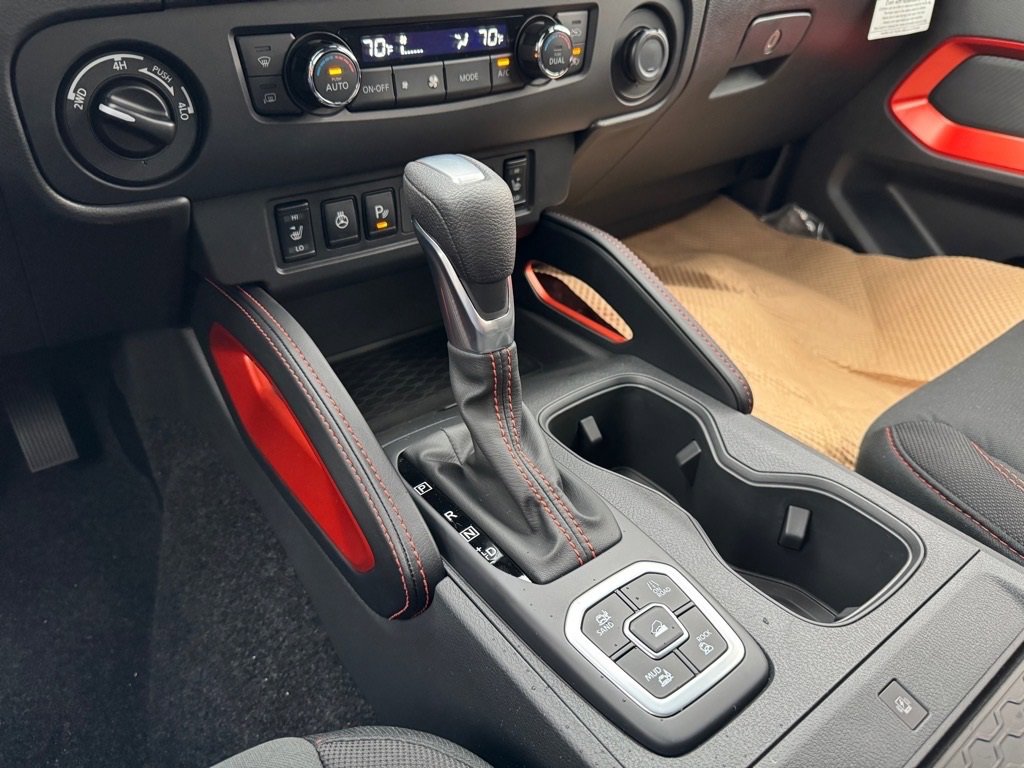 New 2026 Nissan Frontier PRO-4X w/ Pro-4x Convenience Package image 20