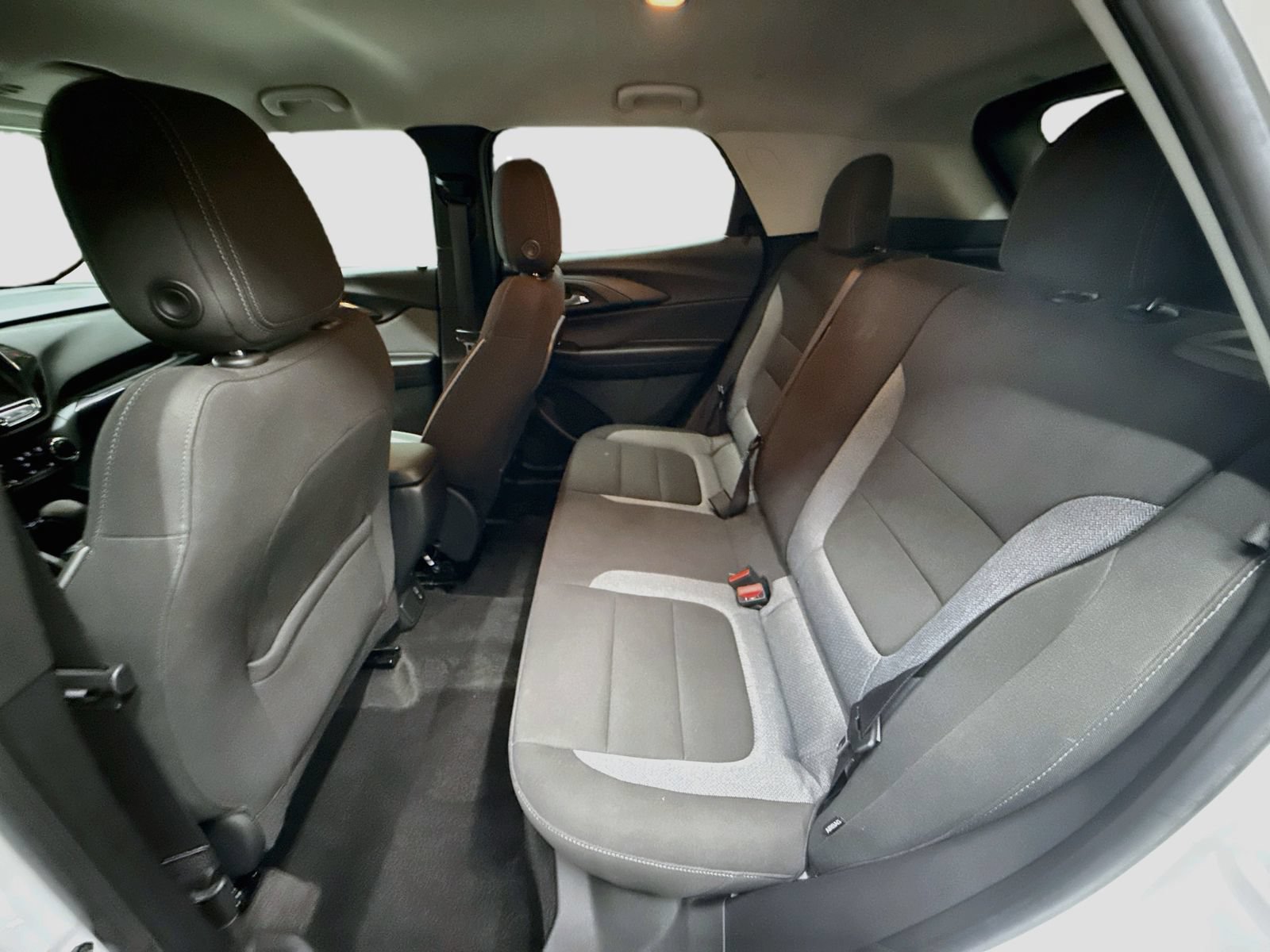 Used 2022 Chevrolet TrailBlazer LT w/ Convenience Package AWD/4WD image 27