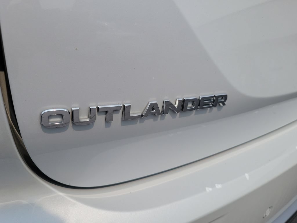 Used 2025 Mitsubishi Outlander SE AWD/4WD image 31