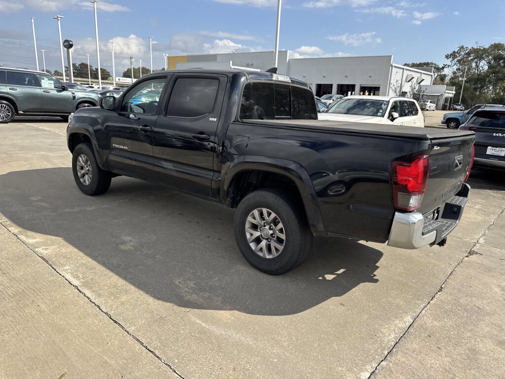 Used 2018 Toyota Tacoma SR5 image 24