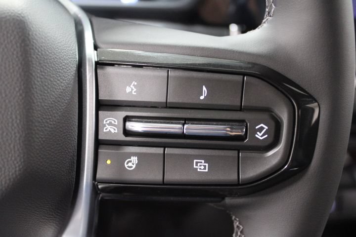New 2026 Chevrolet Colorado Trail Boss AWD/4WD image 33