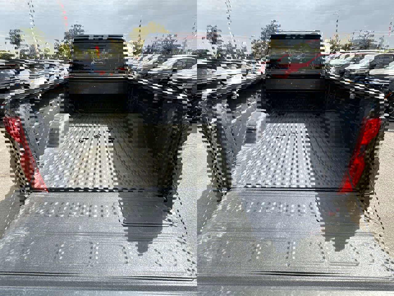 Used 2020 Chevrolet Silverado 2500 High Country w/ Z71 Off-Road Package image 26