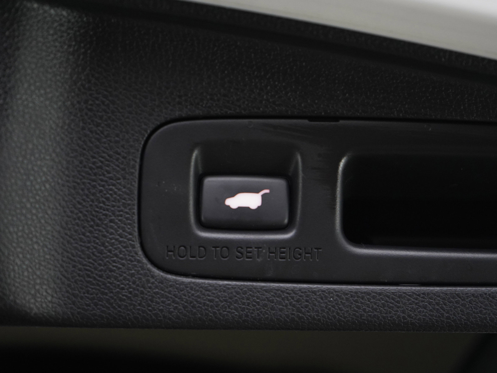 Used 2020 Honda CR-V Touring image 16