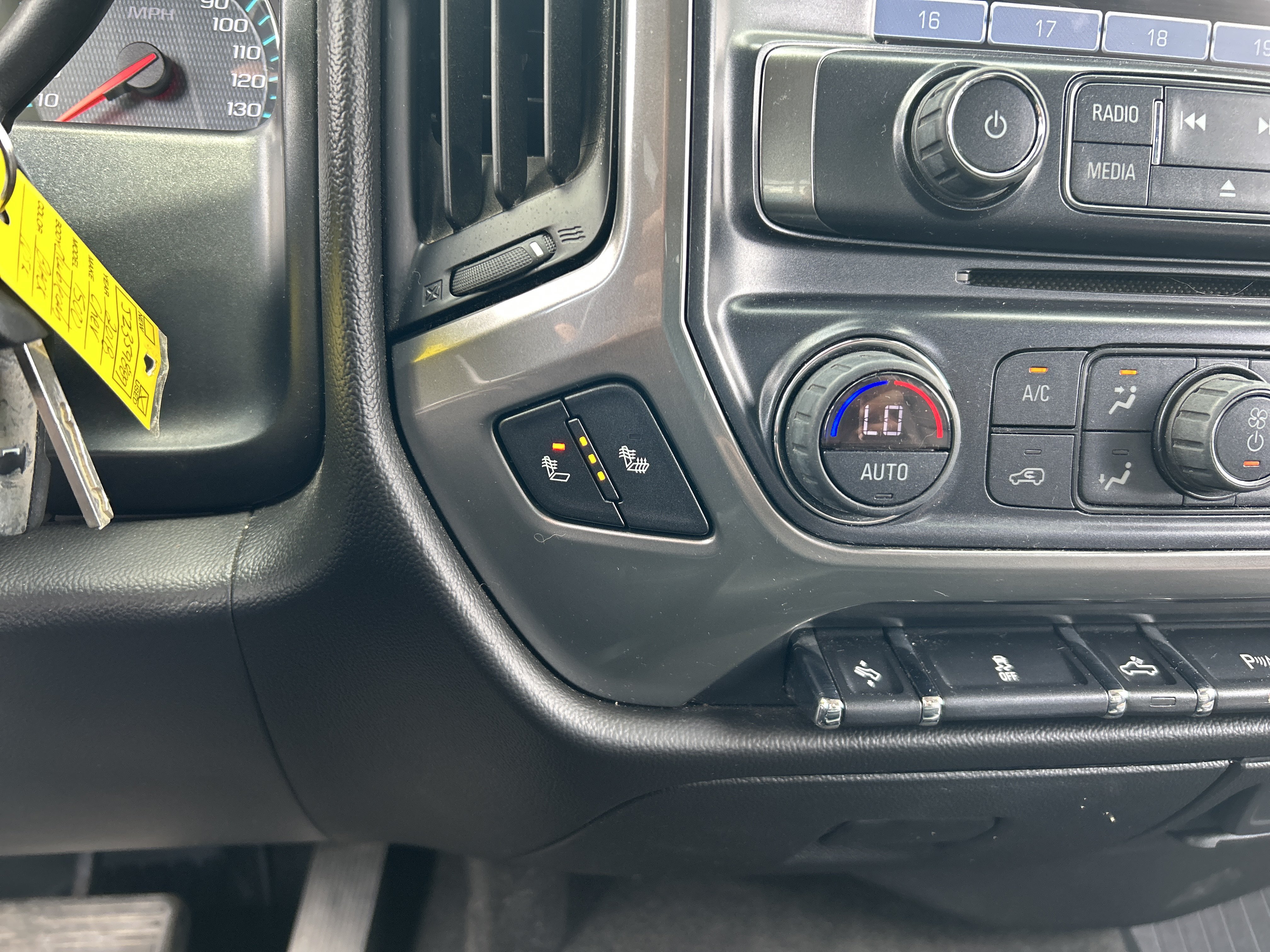 Used 2018 Chevrolet Silverado 1500 LT w/ Midnight Edition AWD/4WD image 20