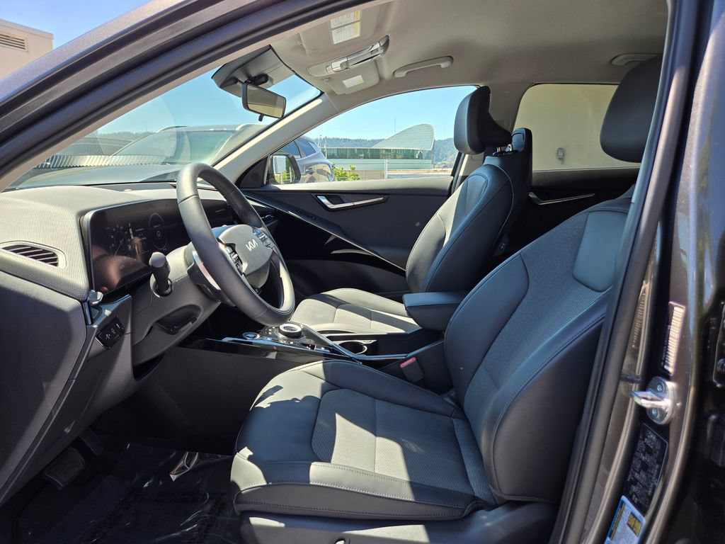 Certified 2024 Kia Niro Wind w/ Wind Preserve Package FWD image 21
