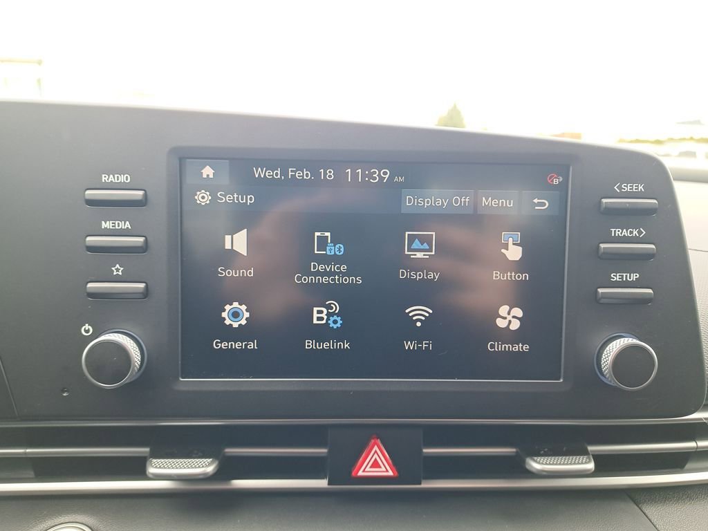 Used 2023 Hyundai Elantra Blue image 21