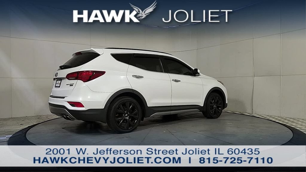 Used 2017 Hyundai Santa Fe Sport w/ Cargo Package FWD image 7