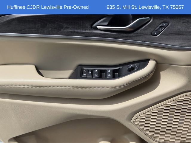 Used 2023 Jeep Grand Cherokee Limited RWD image 25