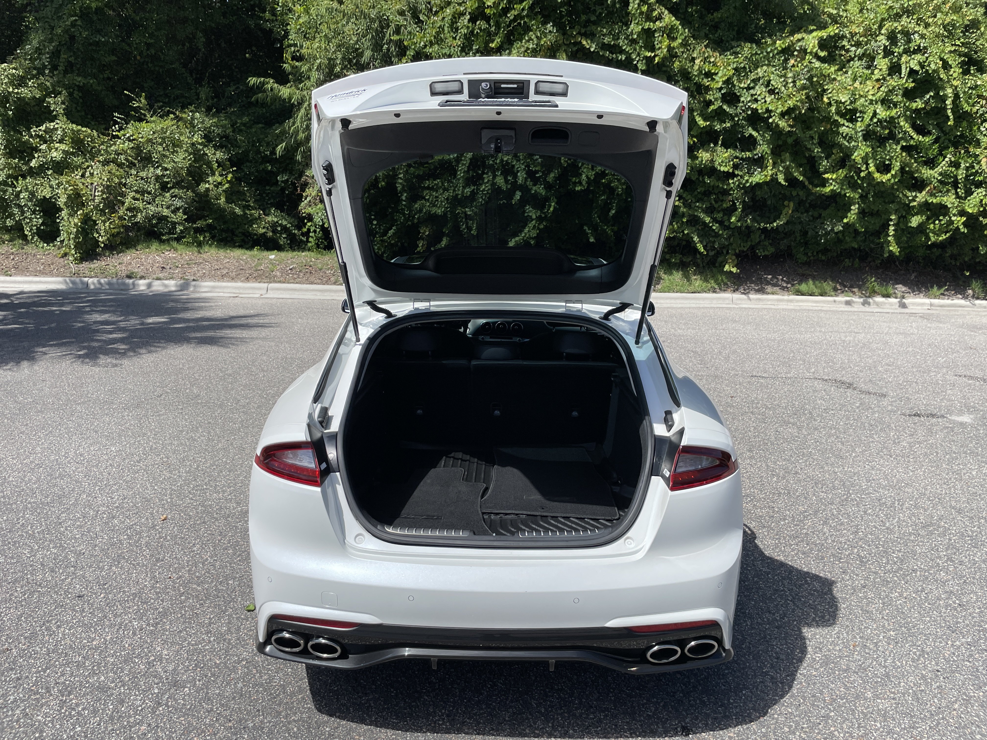 Used 2018 Kia Stinger Premium RWD image 31