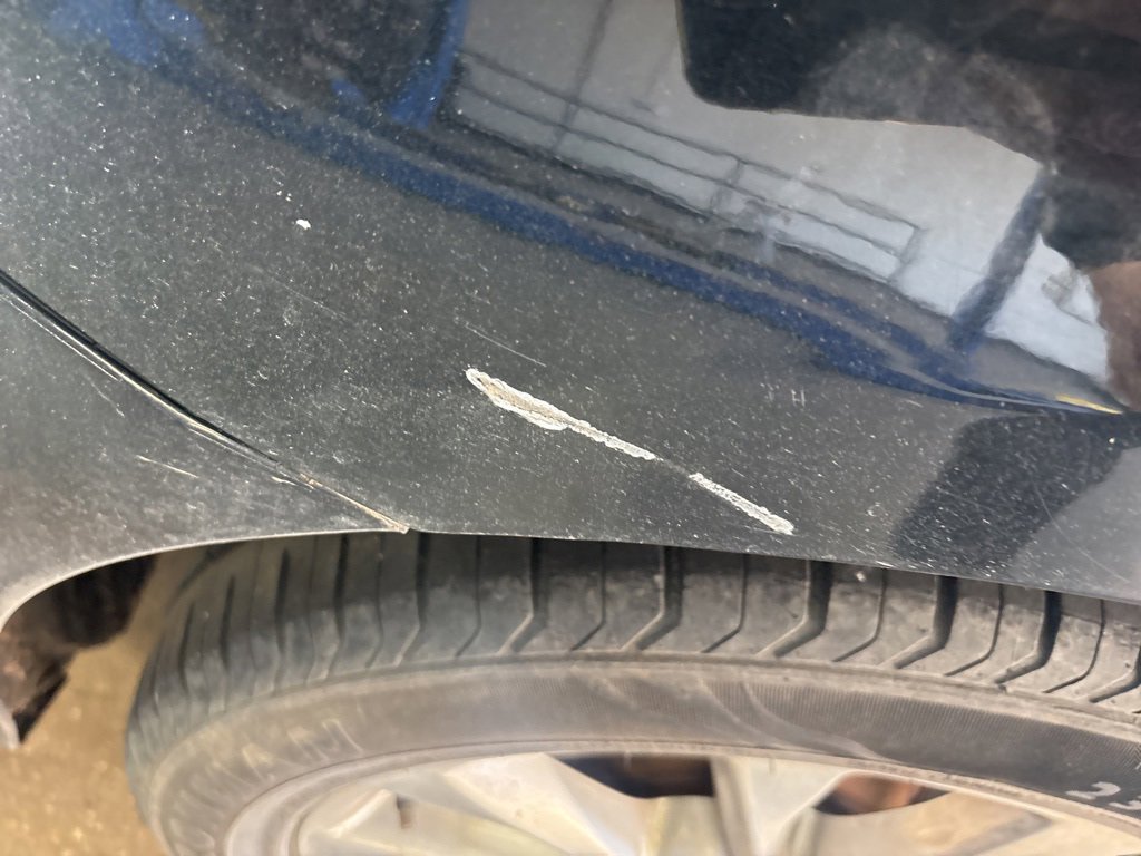 Used 2017 Ford Fusion SE image 8