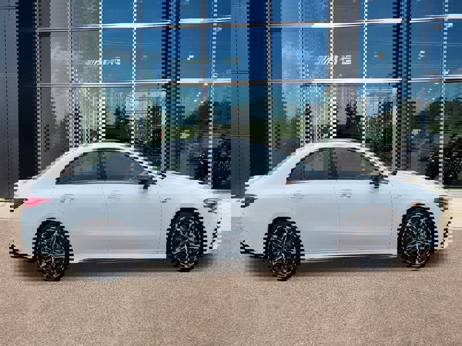 New 2025 Mercedes-Benz CLA 35 AMG 4MATIC image 24