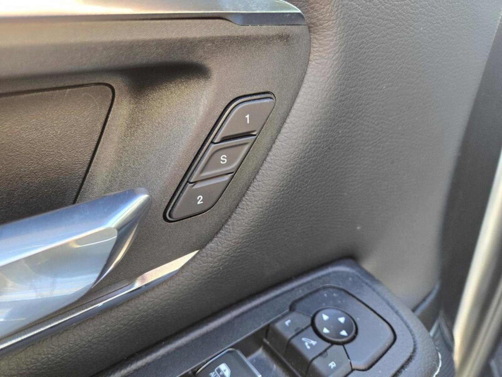 Used 2025 RAM 1500 Laramie image 22