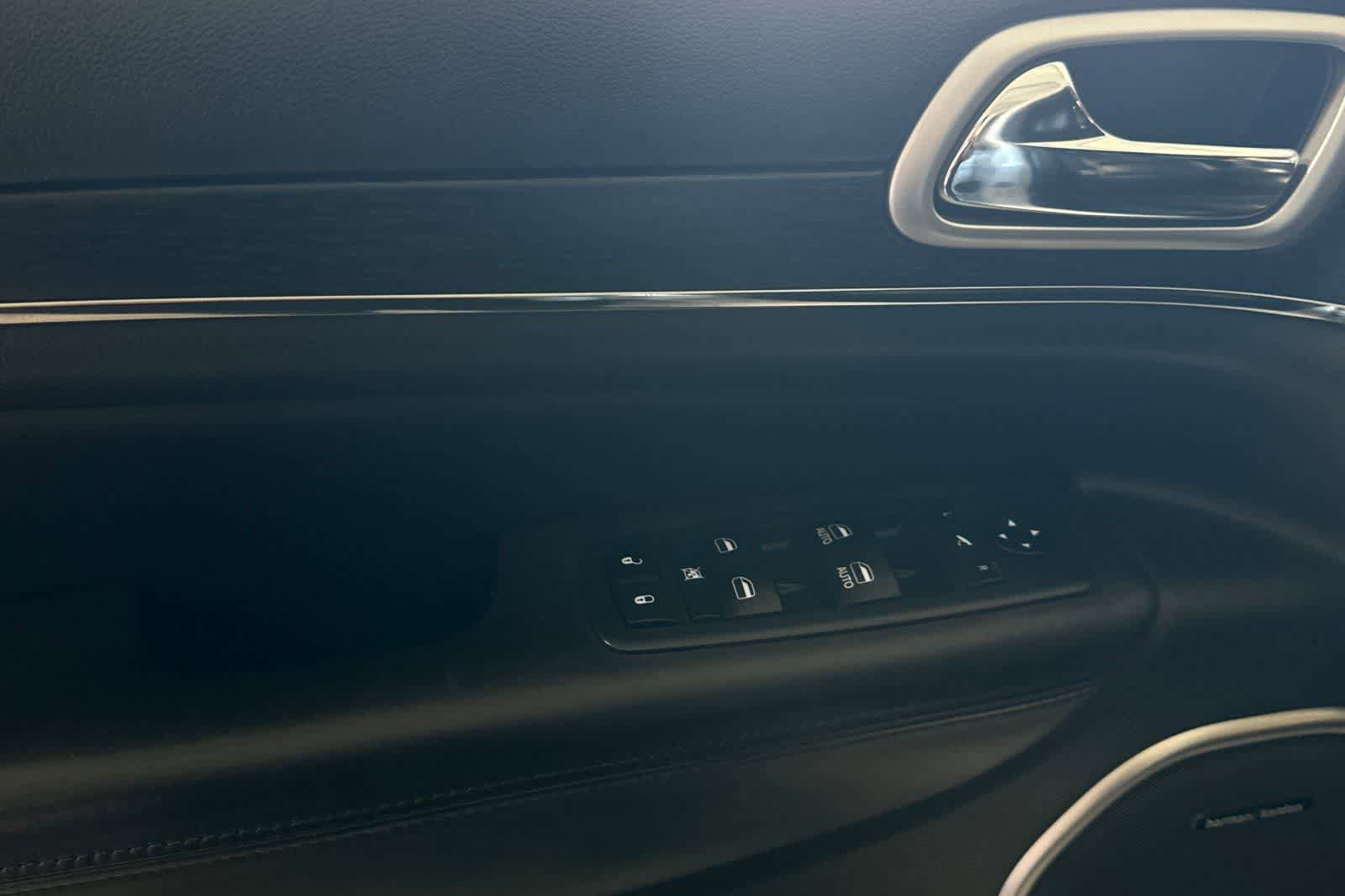 Used 2018 Jeep Grand Cherokee High Altitude AWD/4WD image 13