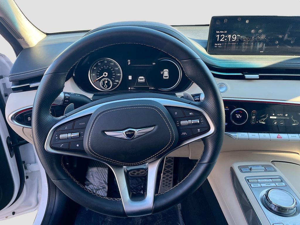 Used 2025 Genesis GV70 3.5T Sport w/ Sport Advanced Package image 11