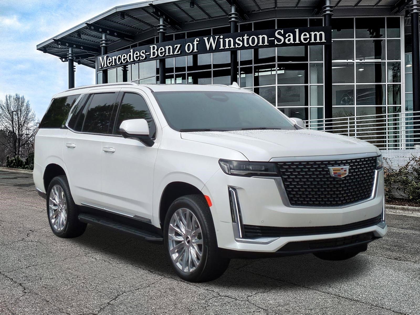 Used 2023 Cadillac Escalade Premium Luxury AWD/4WD image 1