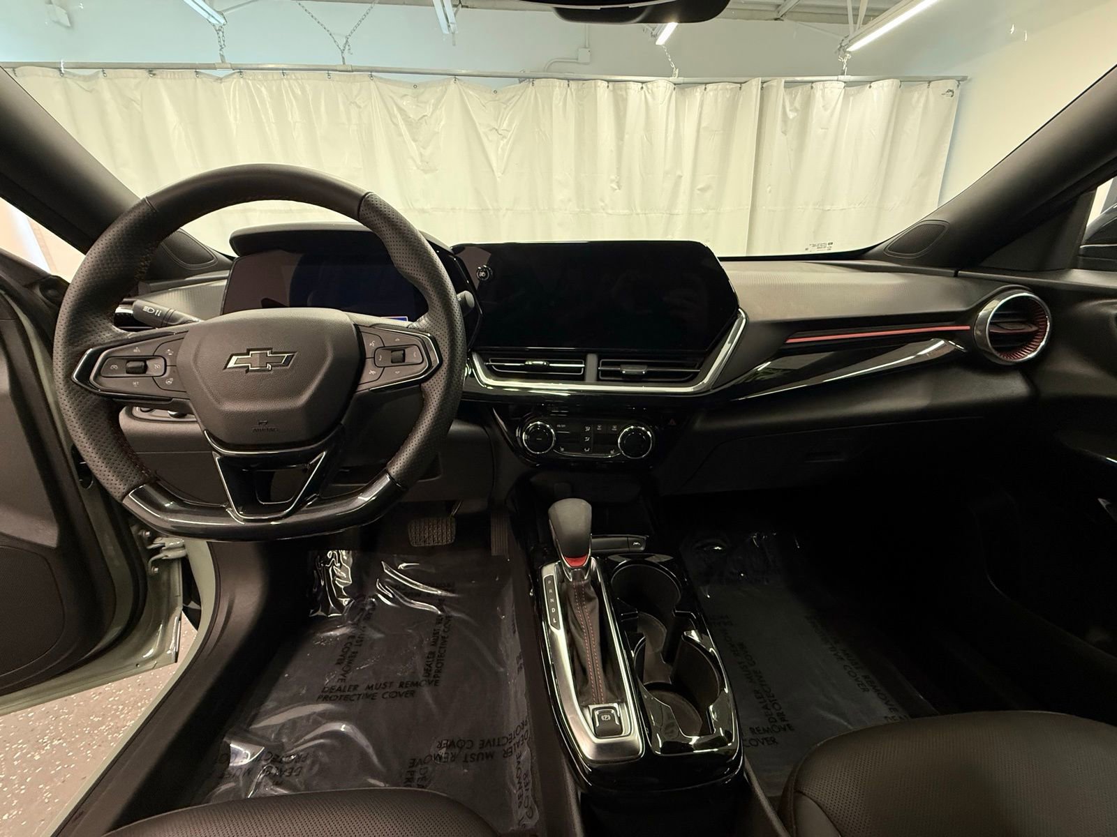 Used 2024 Chevrolet Trax RS w/ Driver Confidence Package image 17