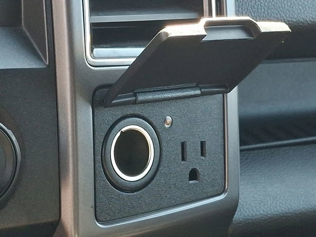 Used 2018 Ford F150 XLT w/ Equipment Group 302A Luxury image 27