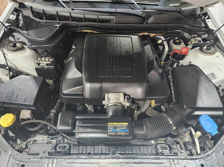 Used 2009 Pontiac G8 w/ Premium Package image 15