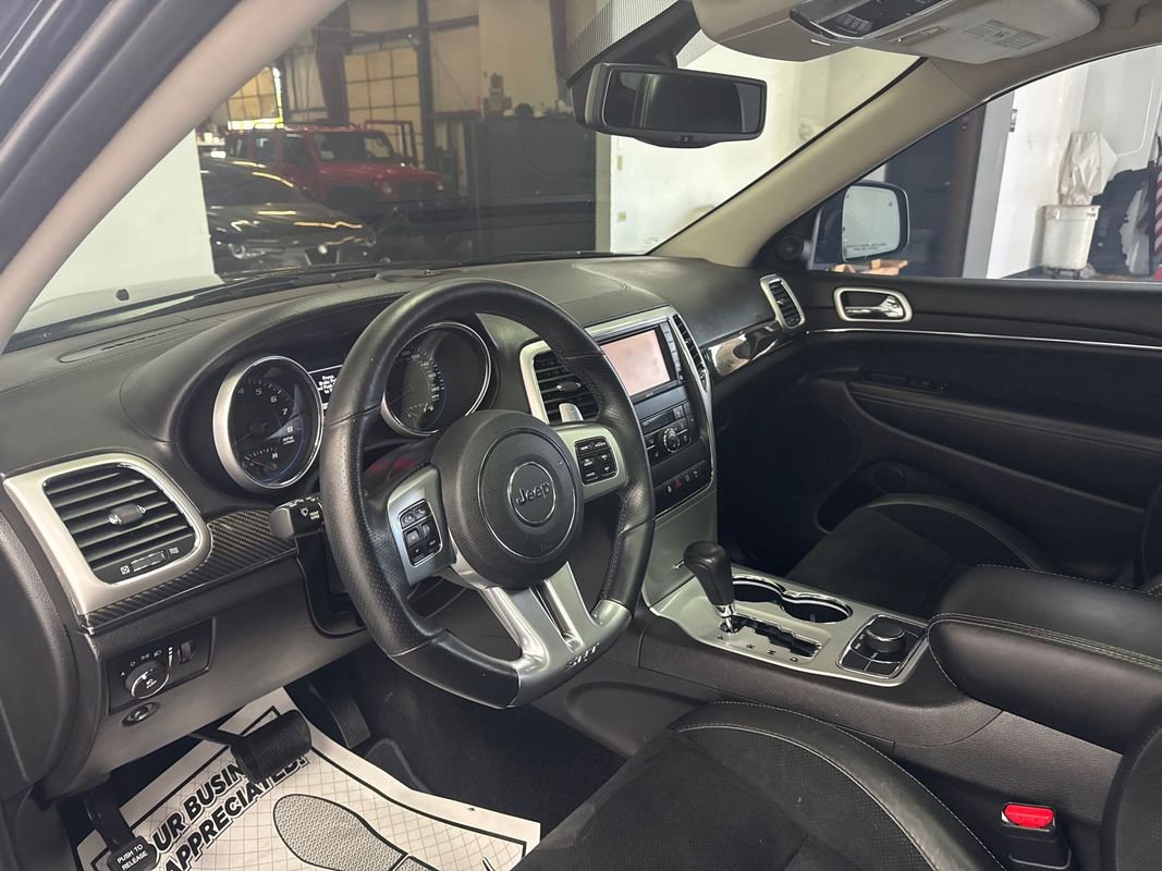 Used 2013 Jeep Grand Cherokee SRT8 AWD/4WD image 8