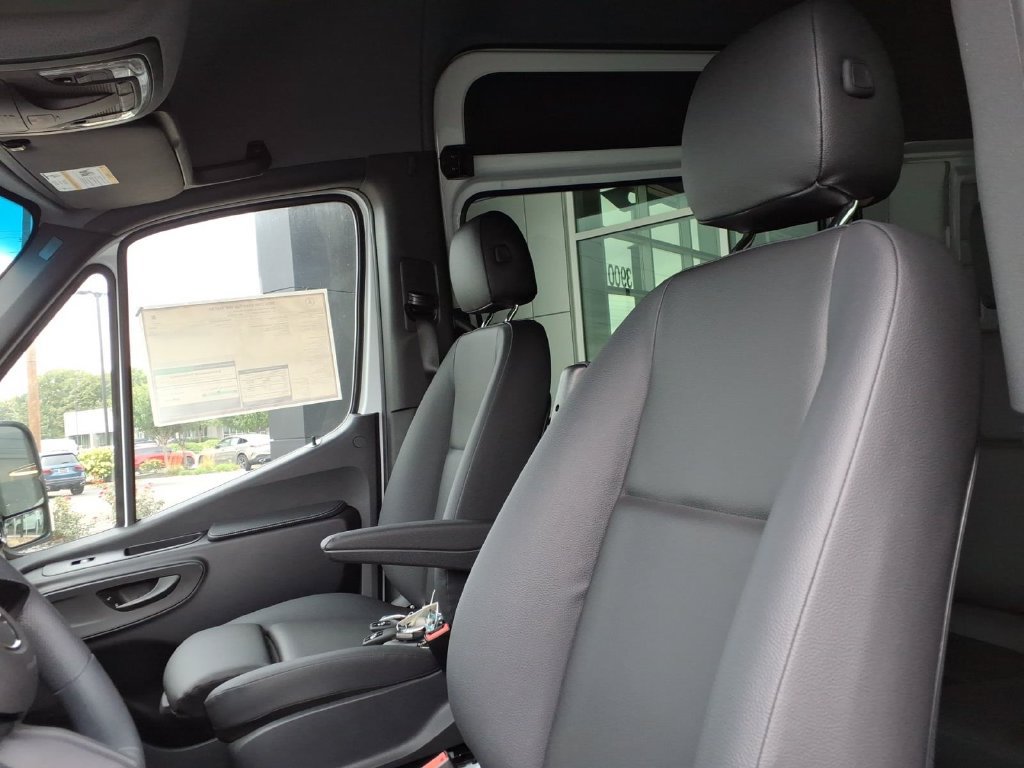 New 2026 Mercedes-Benz Sprinter 2500 image 13
