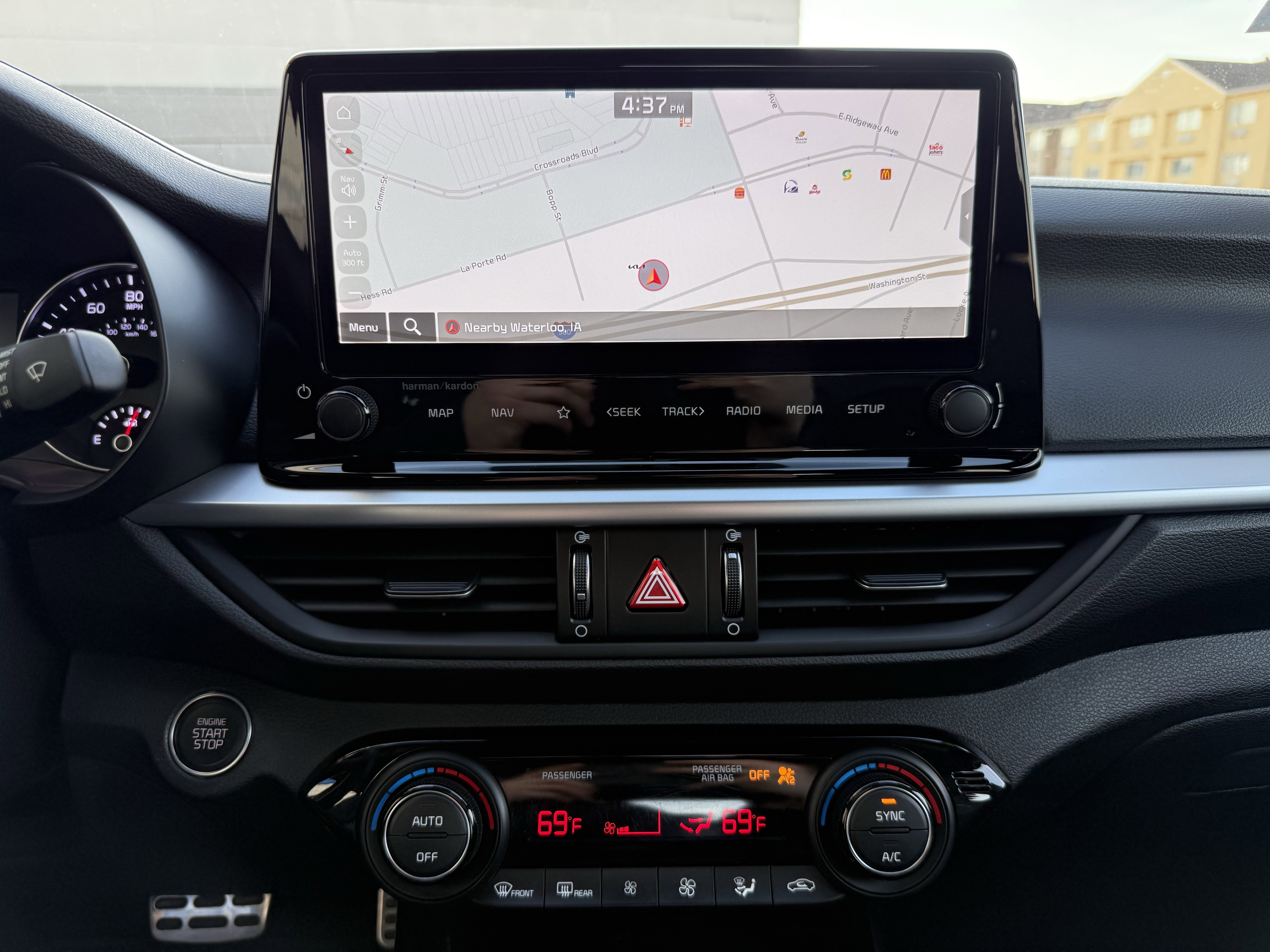 Used 2024 Kia Forte GT-Line w/ GT-Line Premium Package image 16