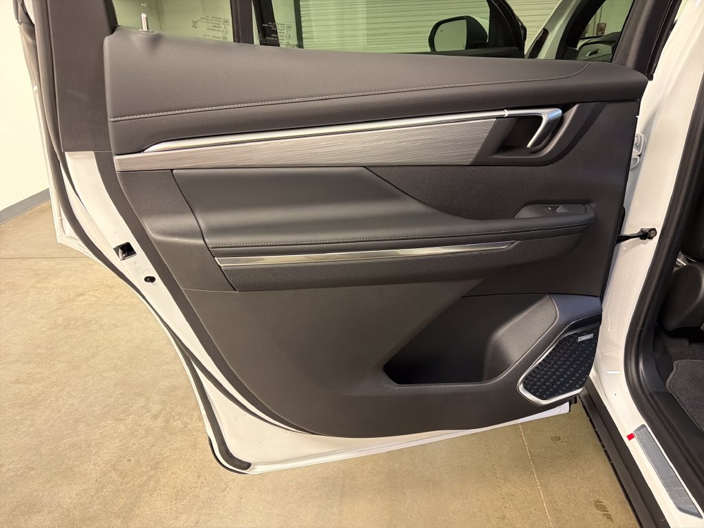 New 2026 Buick Enclave Preferred w/ Super Cruise Package FWD image 31