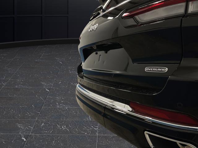 New 2025 Jeep Grand Cherokee L Overland w/ Advanced Protech Group III image 37