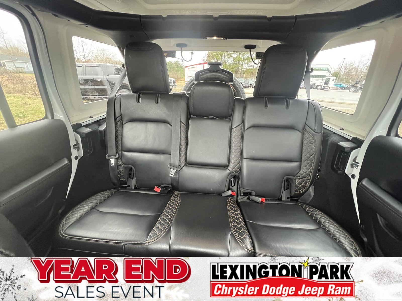 Used 2023 Jeep Wrangler Unlimited Sahara image 15