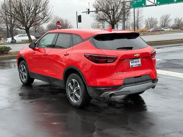 Used 2025 Chevrolet Blazer LT image 3