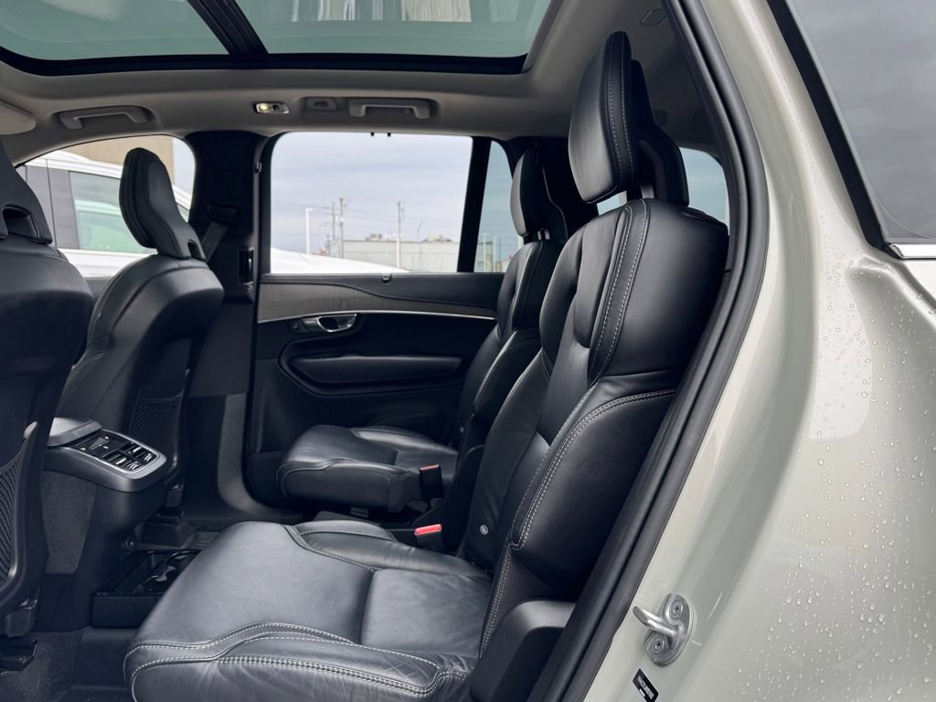 Used 2022 Volvo XC90 T6 Inscription w/ Advanced Package image 25