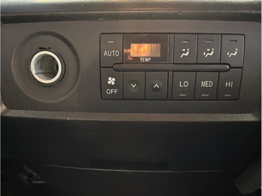 Used 2011 Toyota Sequoia Limited image 31